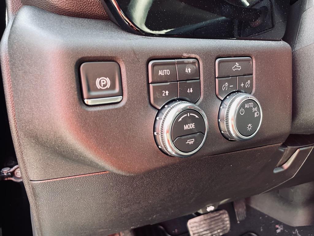 new 2026 GMC Sierra 1500 car, priced at $48,025