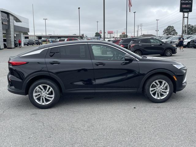 new 2025 Buick Envista car, priced at $25,525