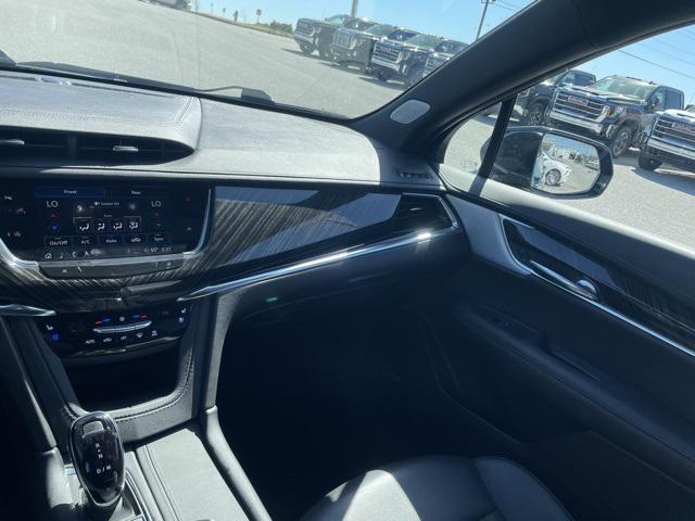 used 2023 Cadillac XT6 car, priced at $38,578