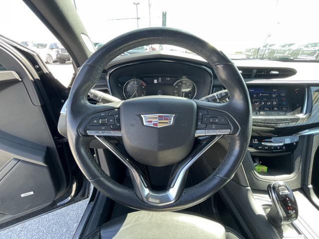 used 2023 Cadillac XT6 car, priced at $38,578