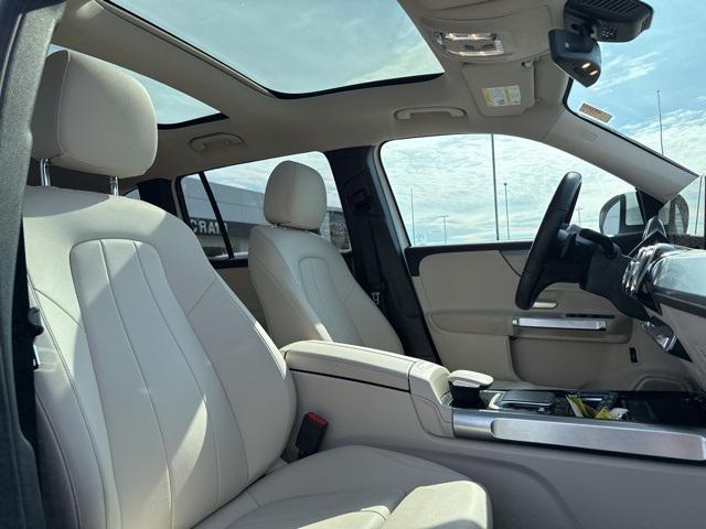 used 2021 Mercedes-Benz GLB 250 car, priced at $30,320