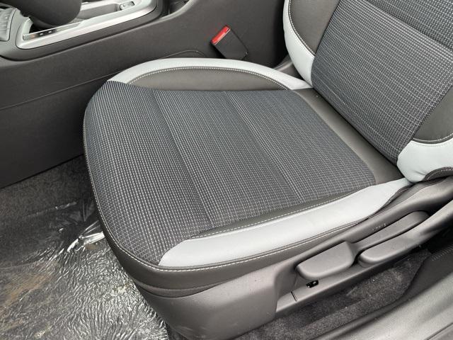 new 2025 Buick Envista car, priced at $24,834