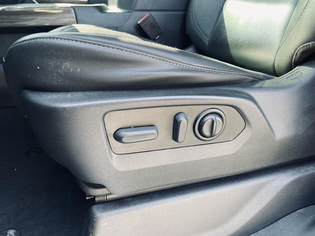 used 2021 Chevrolet Silverado 1500 car, priced at $34,398