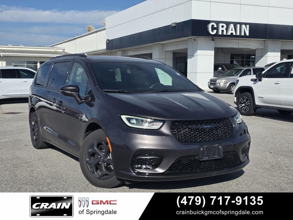 used 2021 Chrysler Pacifica Hybrid car, priced at $25,475