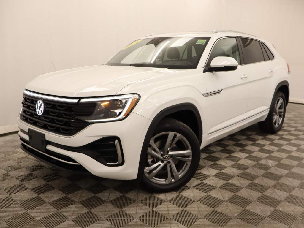 used 2024 Volkswagen Atlas Cross Sport car, priced at $38,897