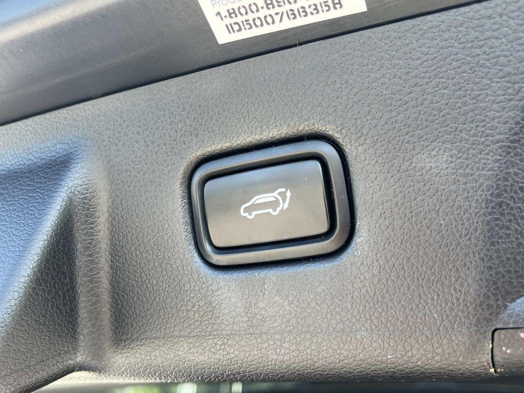 used 2024 Hyundai Palisade car, priced at $38,490