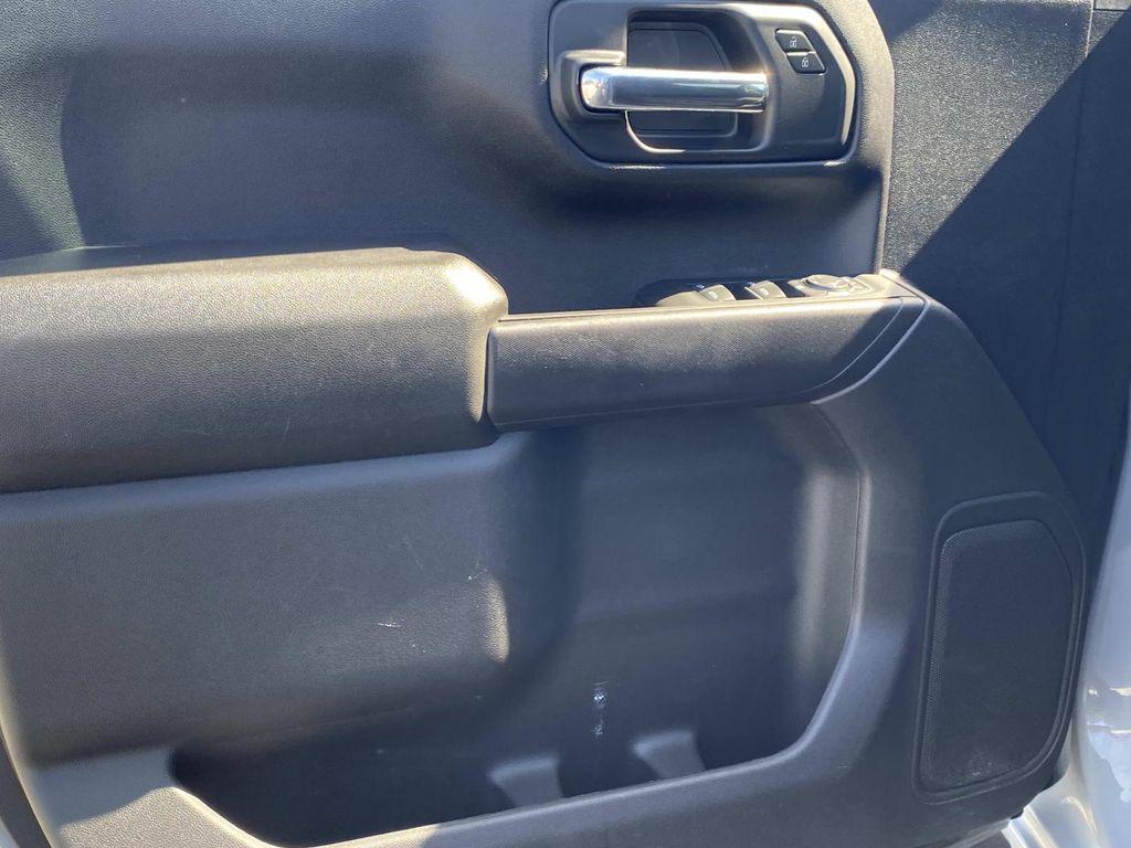 used 2024 Chevrolet Silverado 1500 car, priced at $38,290