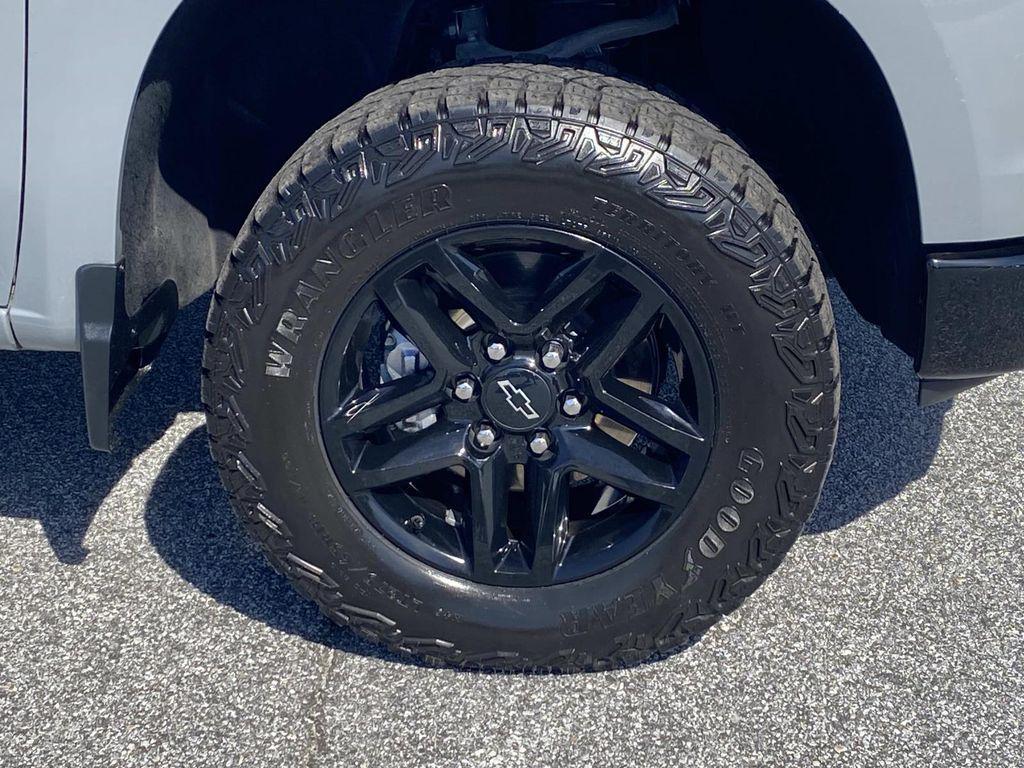 used 2024 Chevrolet Silverado 1500 car, priced at $38,290