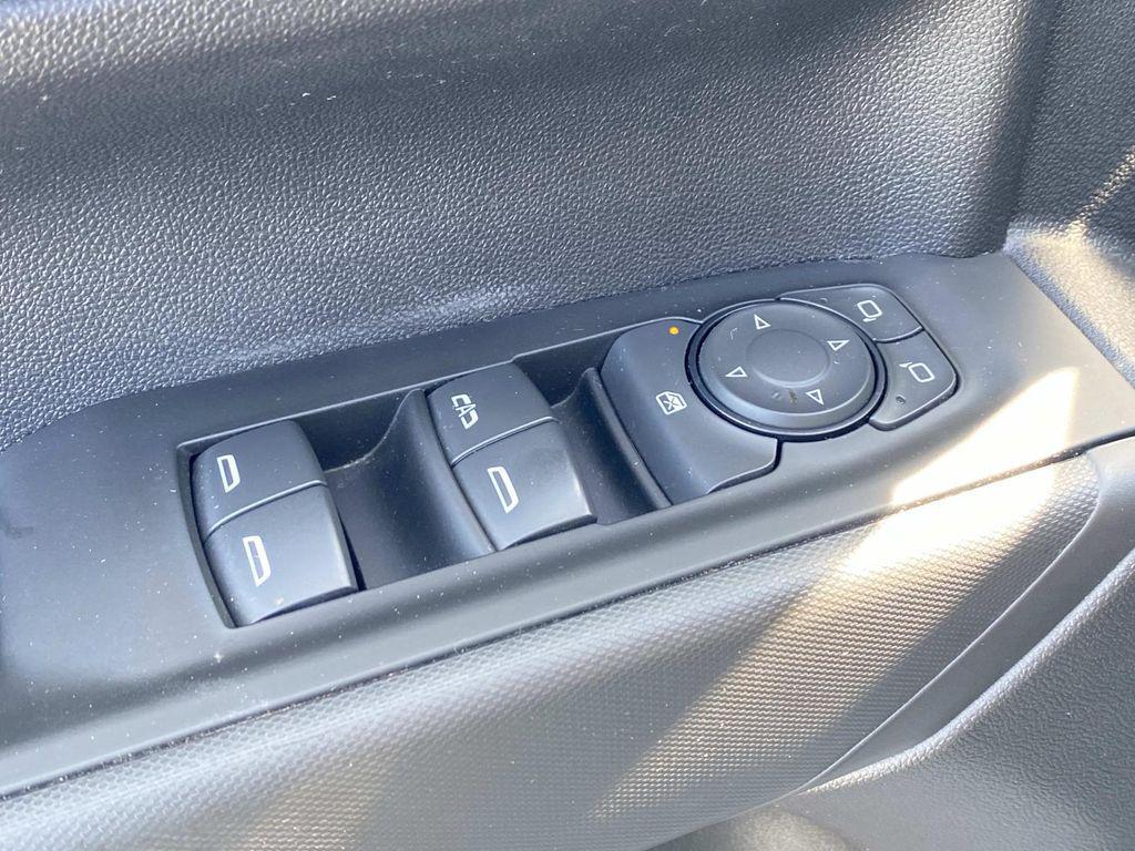 used 2024 Chevrolet Silverado 1500 car, priced at $38,290