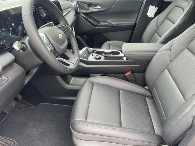 new 2026 Chevrolet Equinox car, priced at $32,990