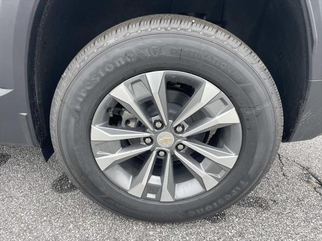 new 2026 Chevrolet Equinox car, priced at $32,990