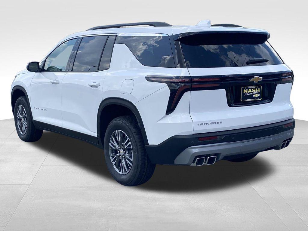 new 2026 Chevrolet Traverse car, priced at $42,258
