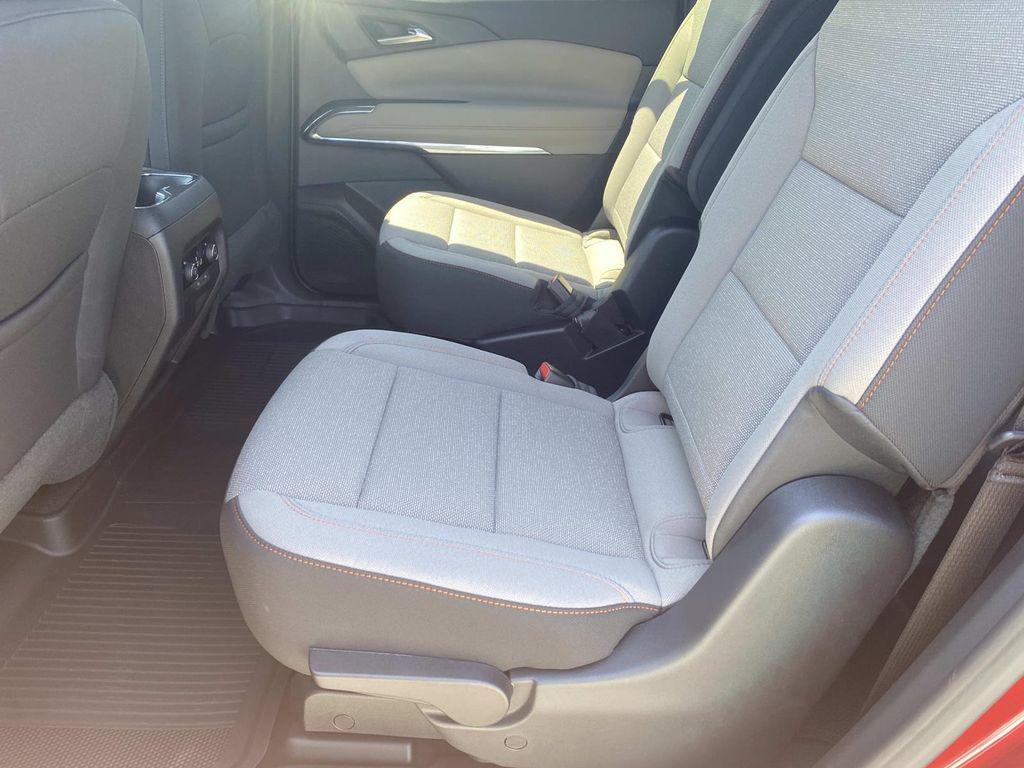 new 2026 Chevrolet Traverse car, priced at $42,924