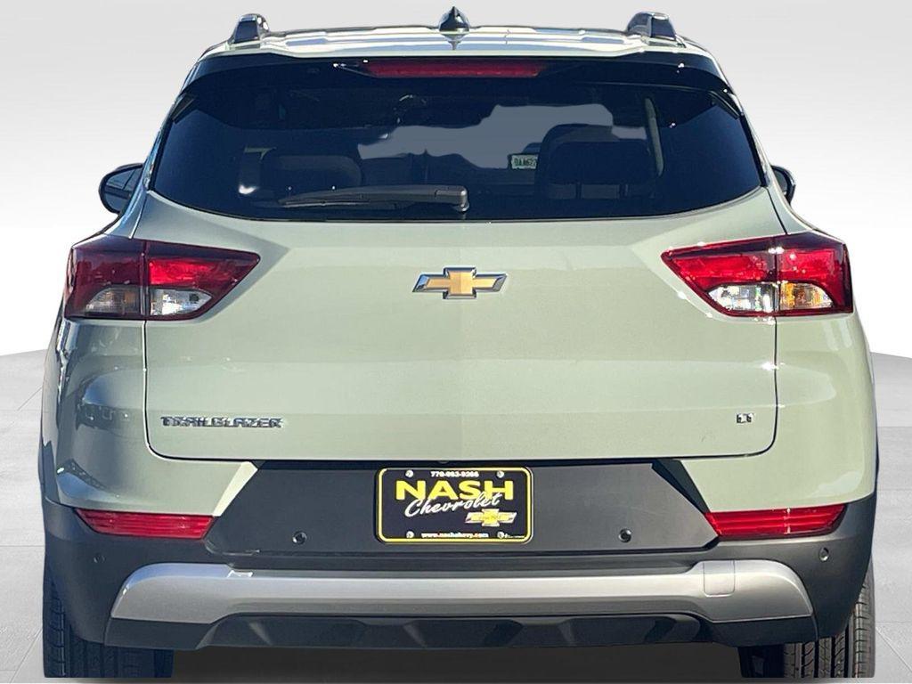 new 2026 Chevrolet TrailBlazer car, priced at $27,801