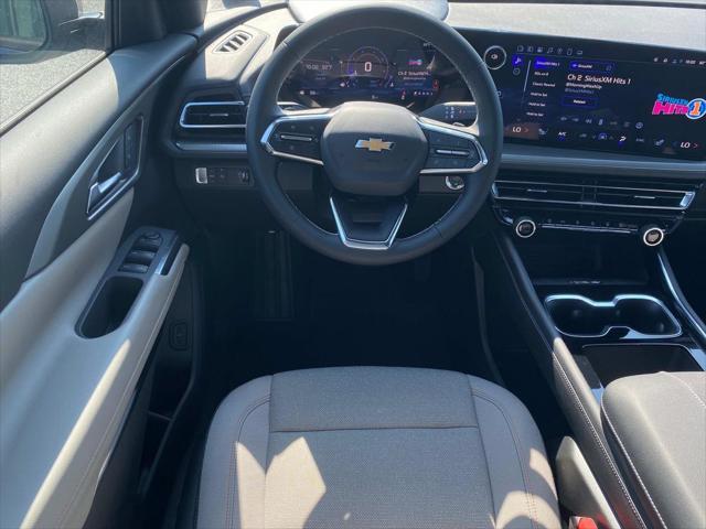 new 2025 Chevrolet Traverse car, priced at $40,549