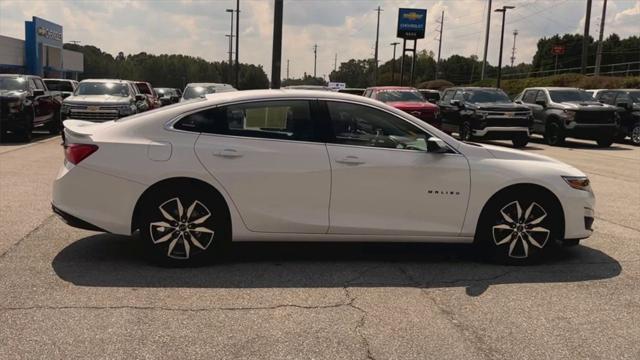 new 2024 Chevrolet Malibu car, priced at $22,640