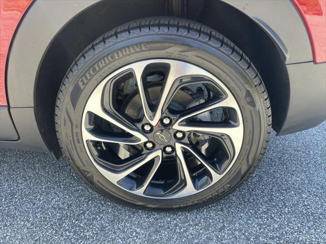 used 2022 Chevrolet Bolt EUV car, priced at $23,790