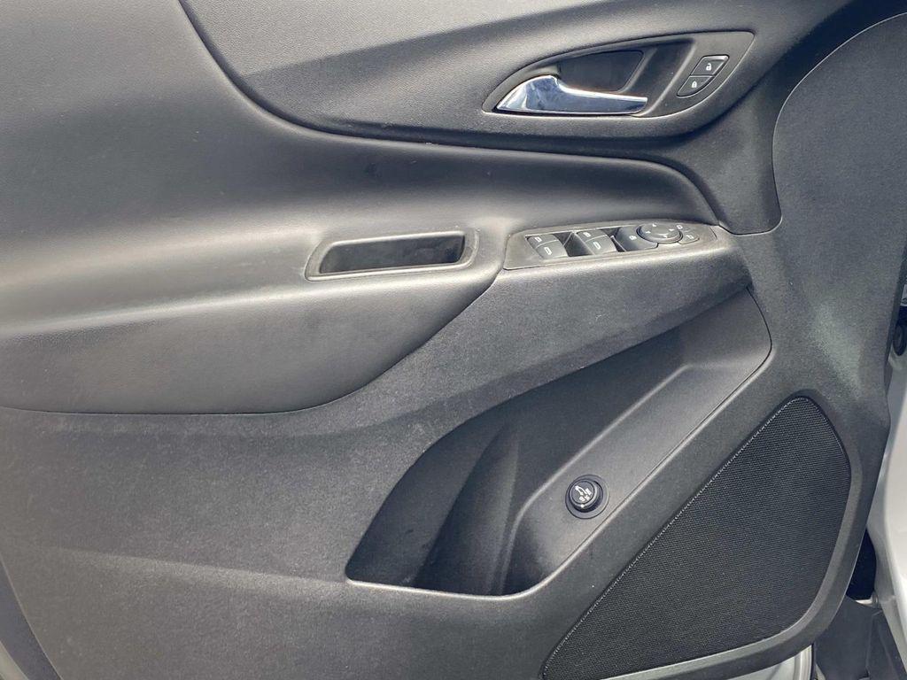 used 2022 Chevrolet Equinox car, priced at $18,490