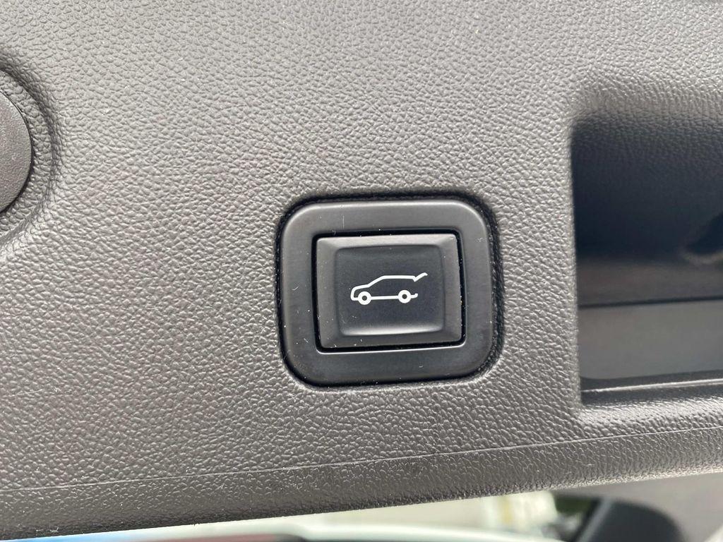 used 2022 Chevrolet Equinox car, priced at $18,490