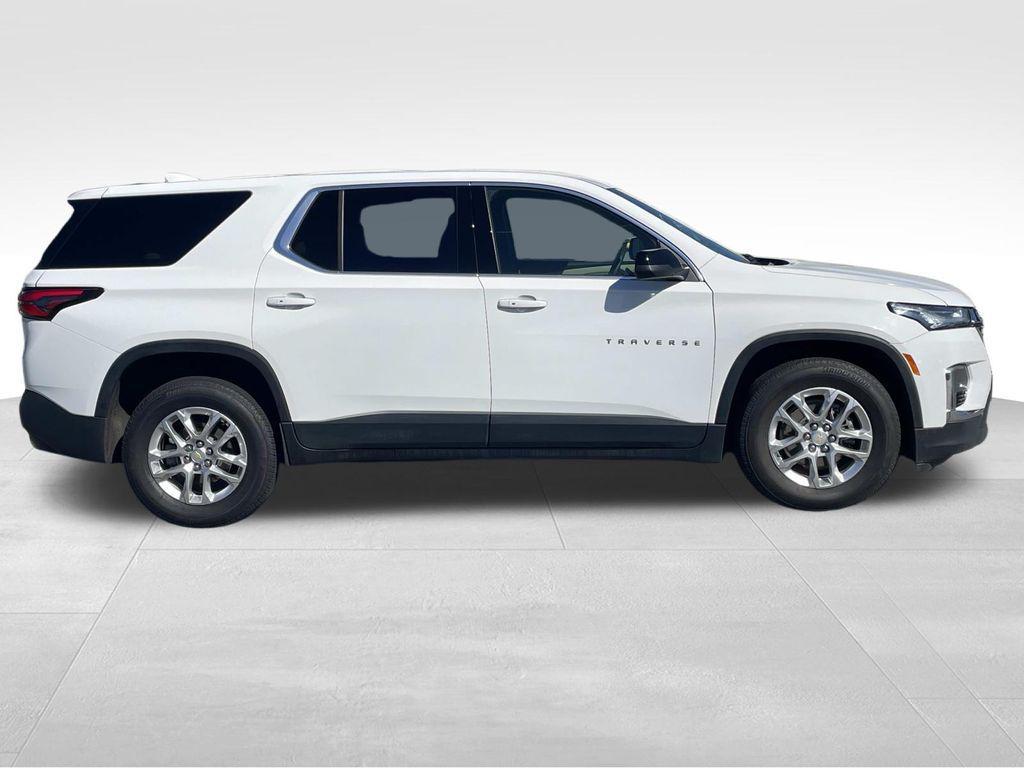 used 2022 Chevrolet Traverse car, priced at $23,890