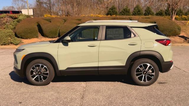 new 2025 Chevrolet TrailBlazer car, priced at $27,507