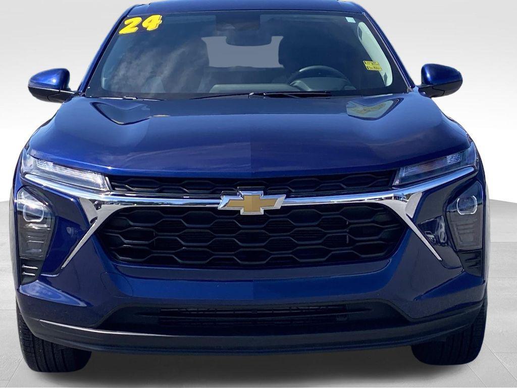 used 2024 Chevrolet Trax car, priced at $21,290