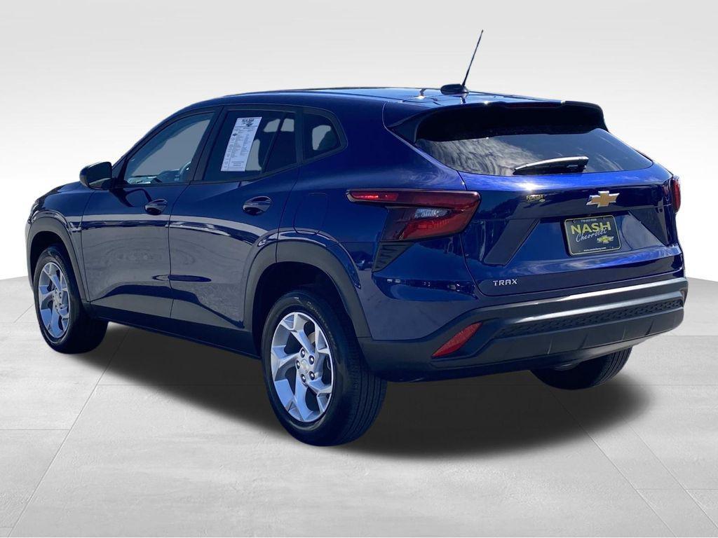 used 2024 Chevrolet Trax car, priced at $21,290