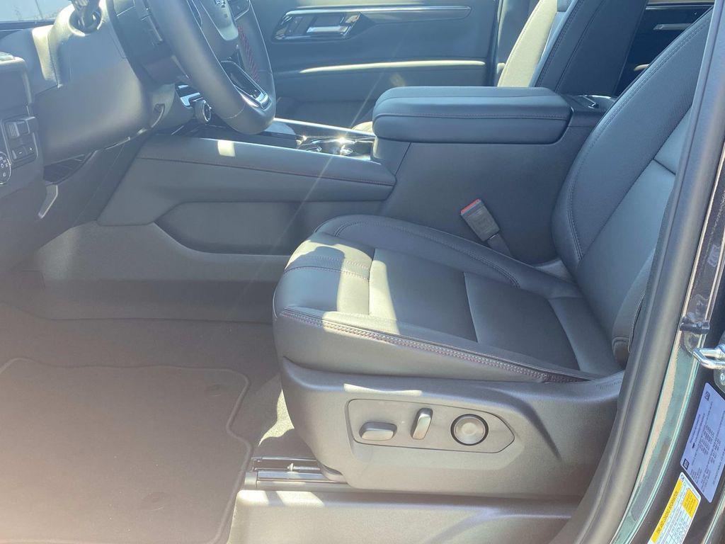 new 2025 Chevrolet Tahoe car, priced at $69,165
