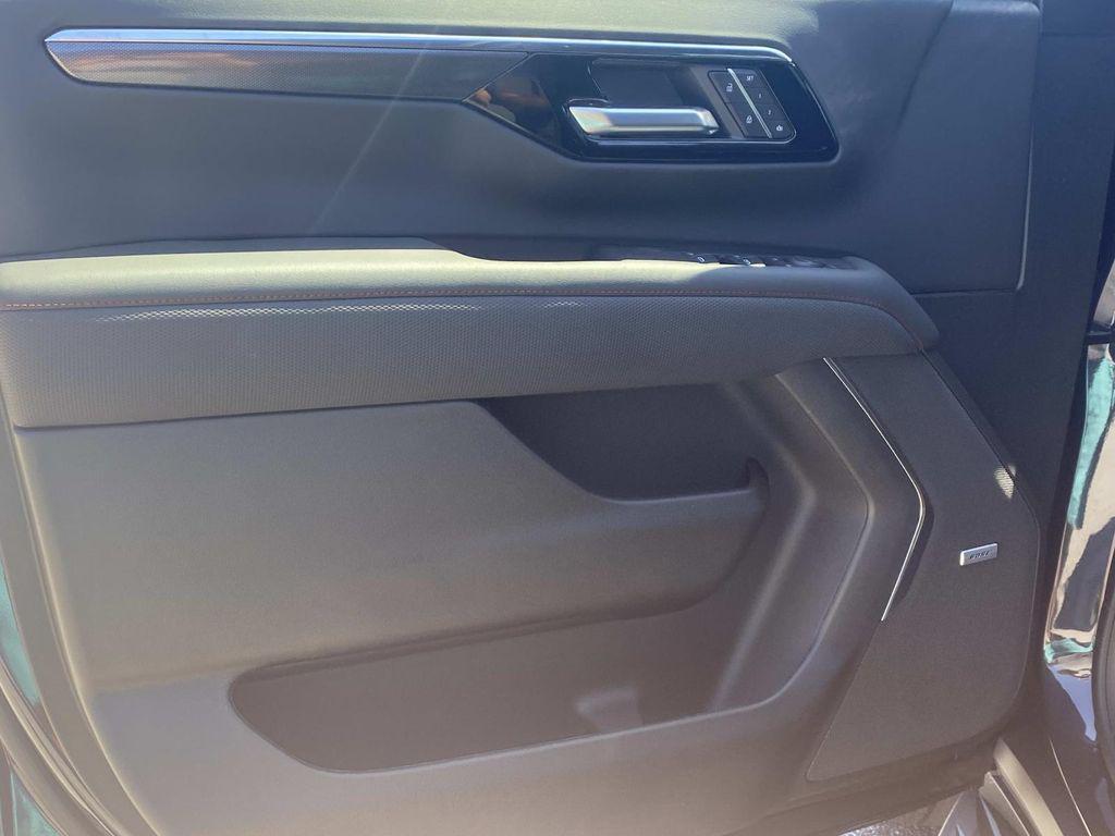 new 2025 Chevrolet Tahoe car, priced at $69,165