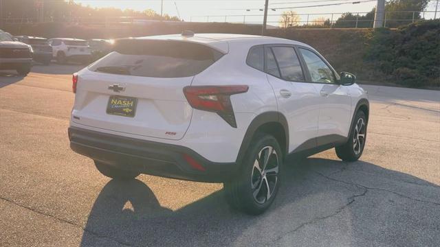 new 2025 Chevrolet Trax car, priced at $23,195