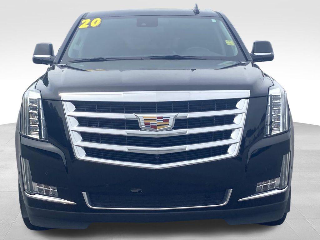 used 2020 Cadillac Escalade ESV car, priced at $30,490