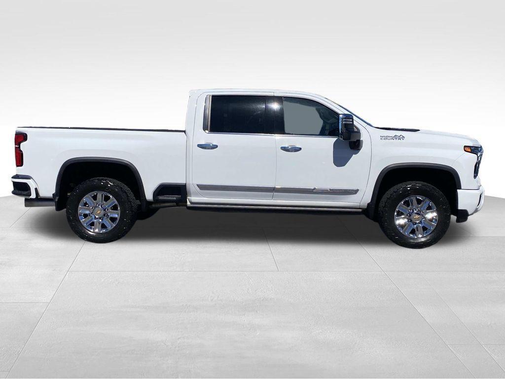 used 2024 Chevrolet Silverado 2500 car, priced at $61,490