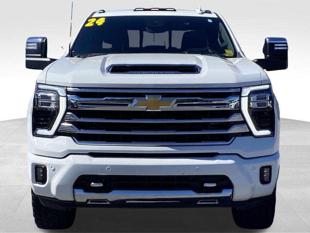 used 2024 Chevrolet Silverado 2500 car, priced at $61,490