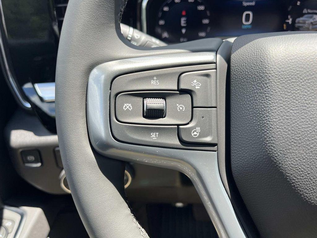 new 2025 Chevrolet Silverado 1500 car, priced at $43,610