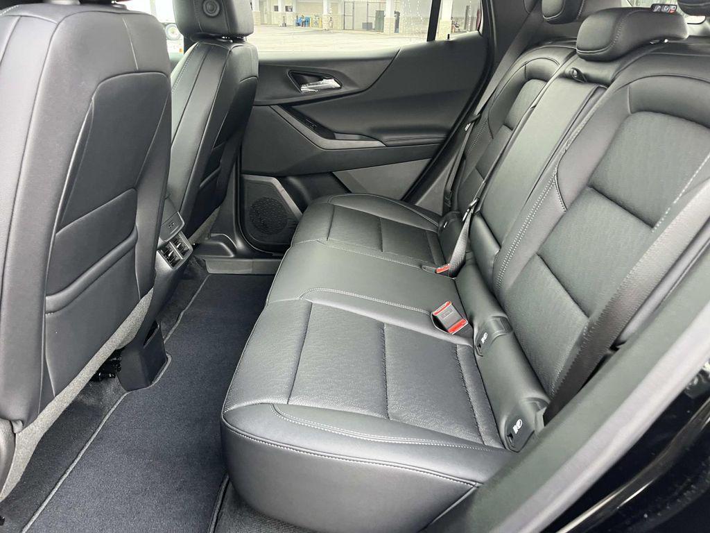 new 2026 Chevrolet Equinox car, priced at $32,333