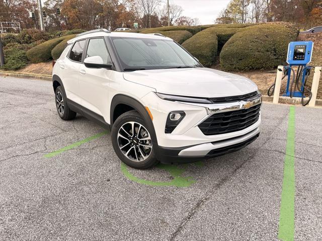 new 2025 Chevrolet TrailBlazer car, priced at $25,488