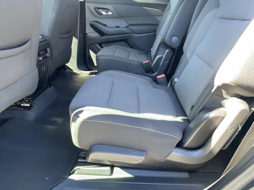 used 2021 Chevrolet Traverse car, priced at $23,790