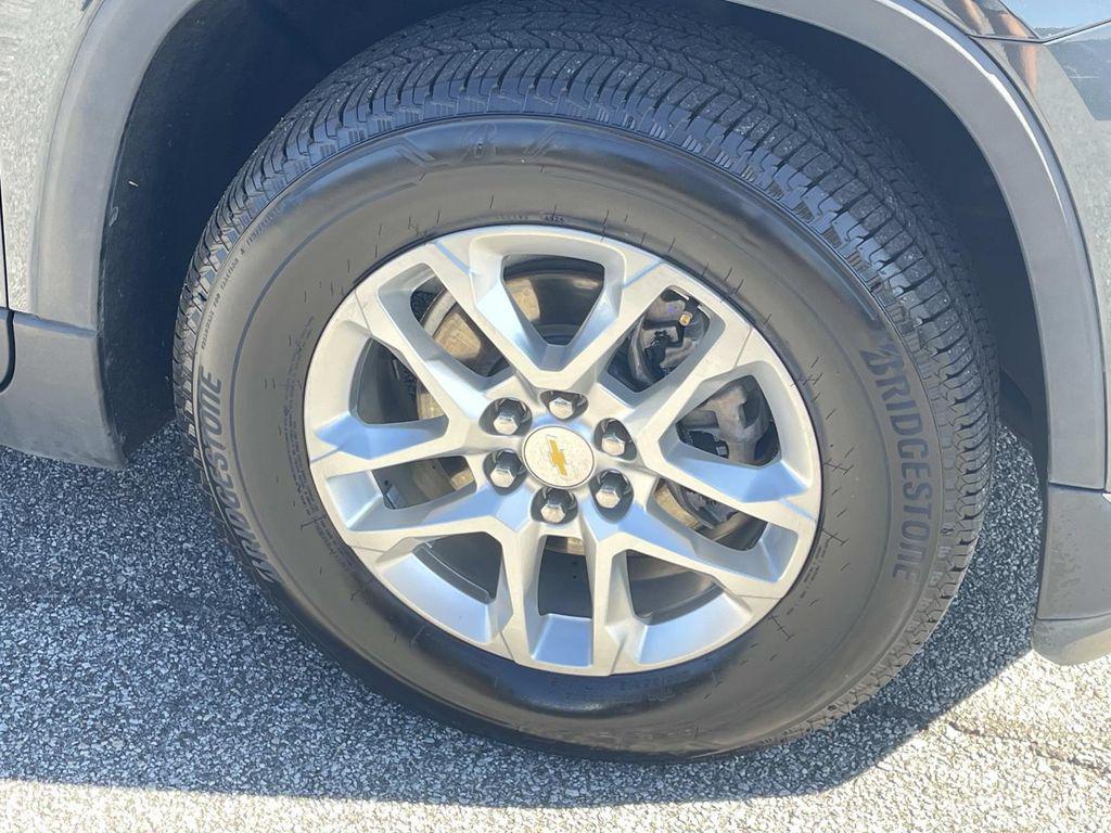 used 2021 Chevrolet Traverse car, priced at $23,790