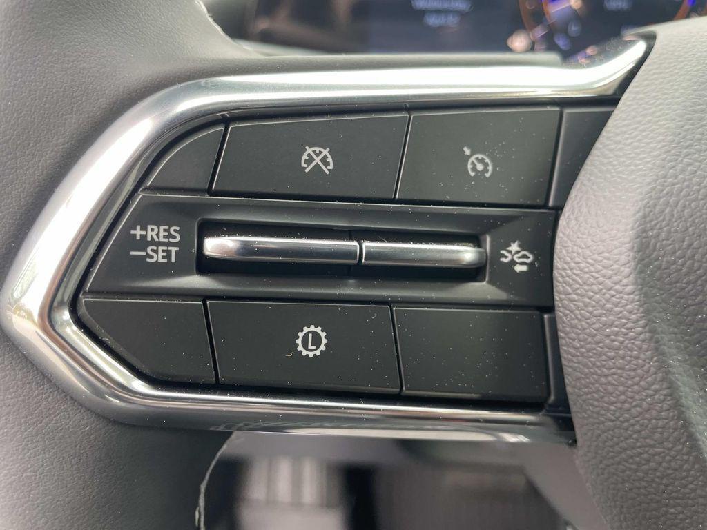 new 2025 Chevrolet Traverse car, priced at $41,227