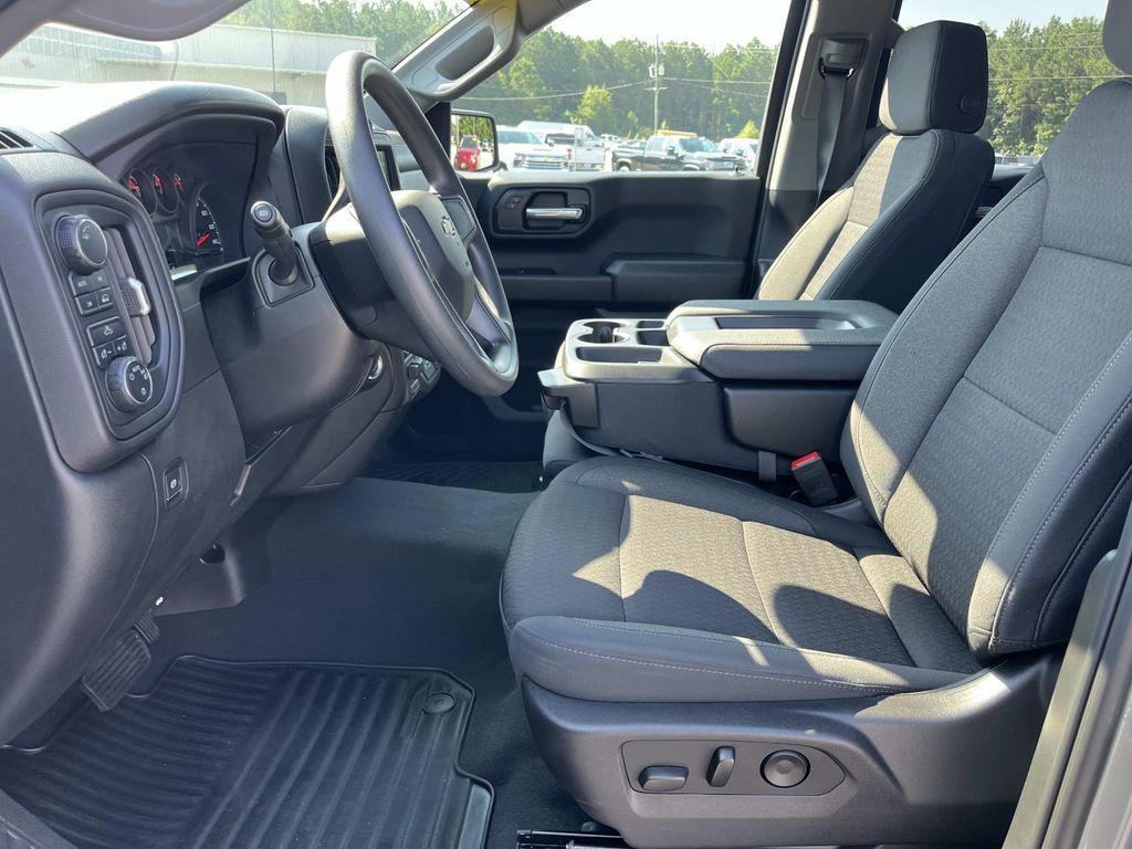 new 2025 Chevrolet Silverado 1500 car, priced at $41,500