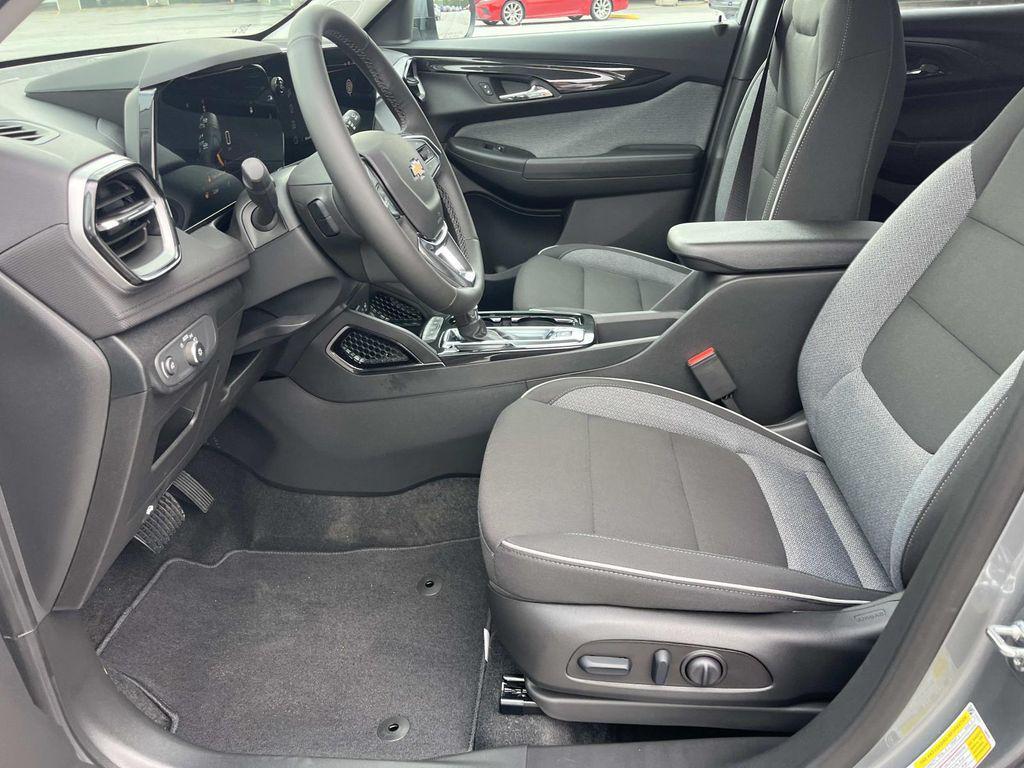 new 2026 Chevrolet TrailBlazer car, priced at $27,523