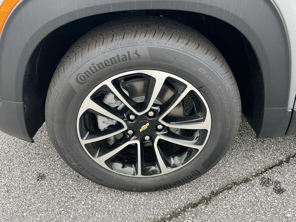 new 2026 Chevrolet TrailBlazer car, priced at $27,523