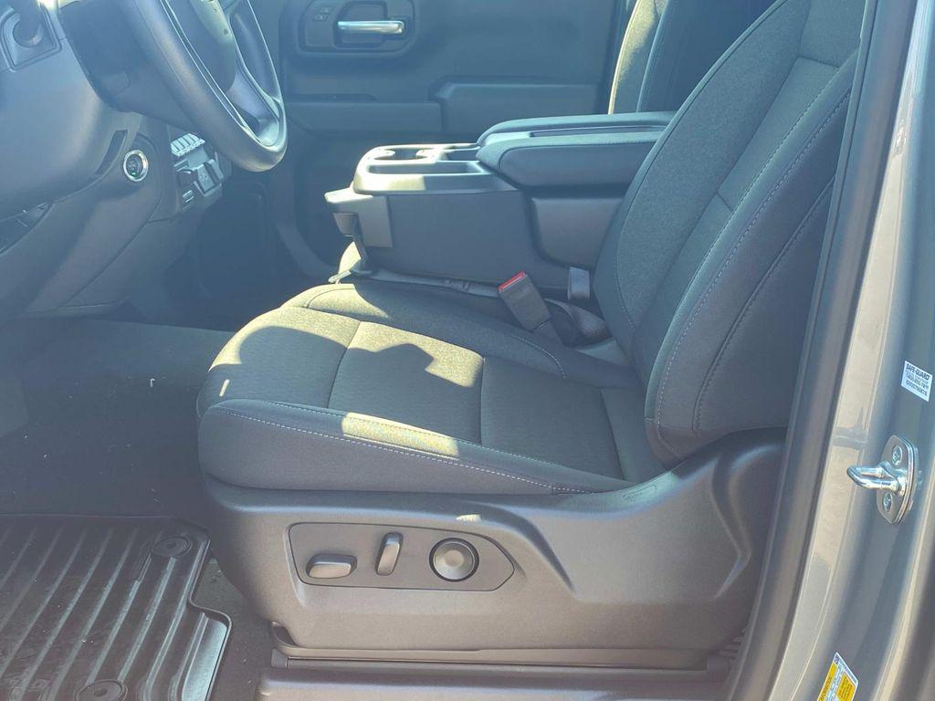 new 2025 Chevrolet Silverado 1500 car, priced at $43,131