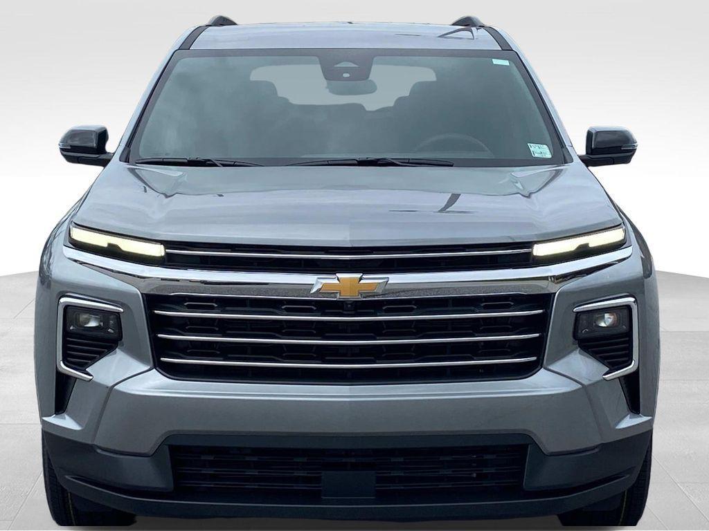 new 2026 Chevrolet Traverse car, priced at $43,053