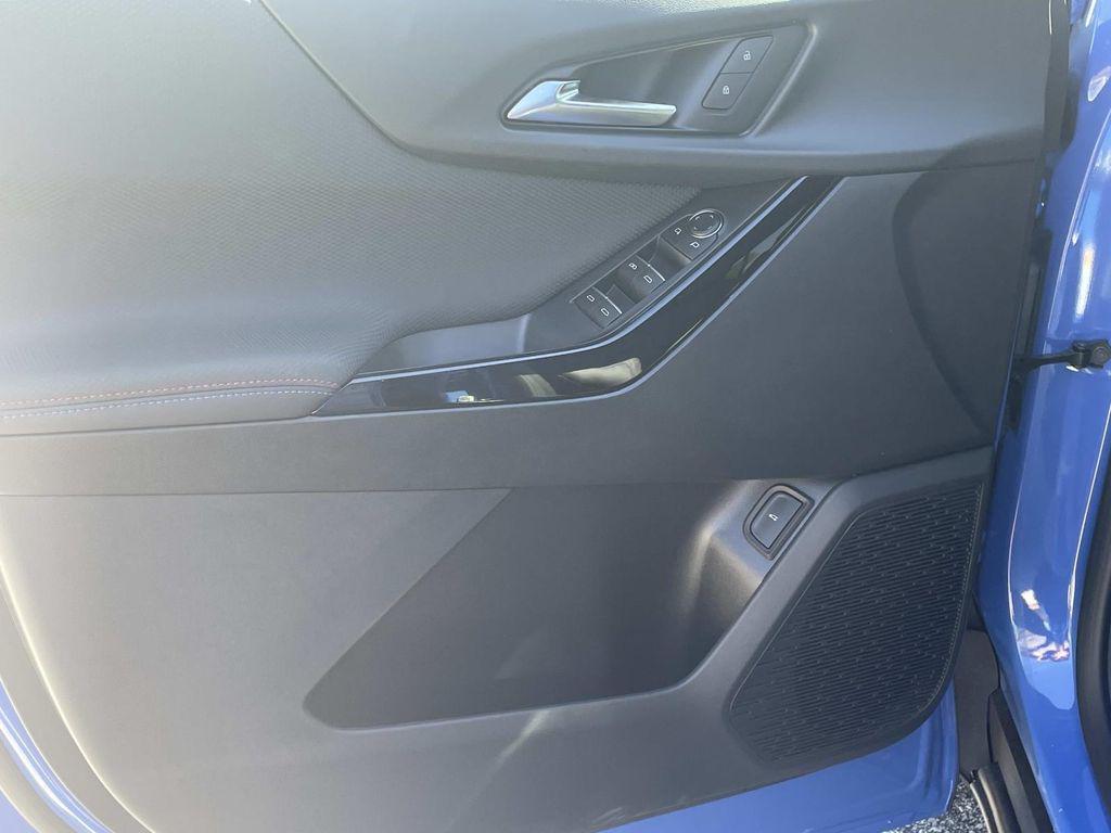 new 2026 Chevrolet Equinox car, priced at $32,917