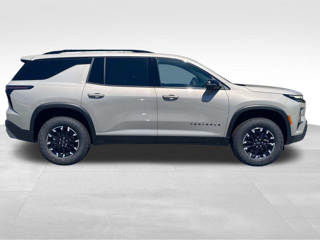 new 2026 Chevrolet Traverse car, priced at $51,435