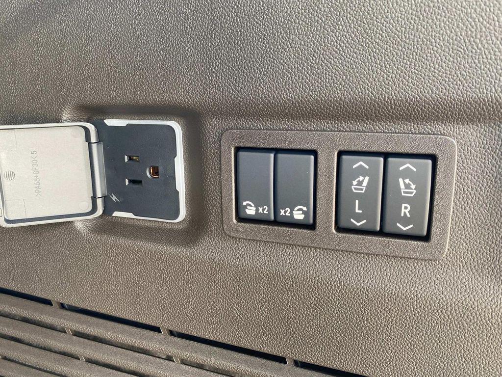 new 2025 Chevrolet Suburban car, priced at $70,747