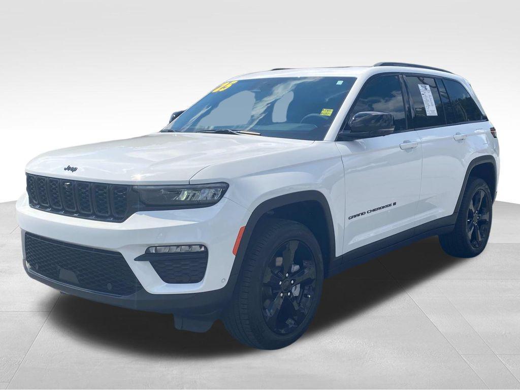 used 2025 Jeep Grand Cherokee car, priced at $41,990