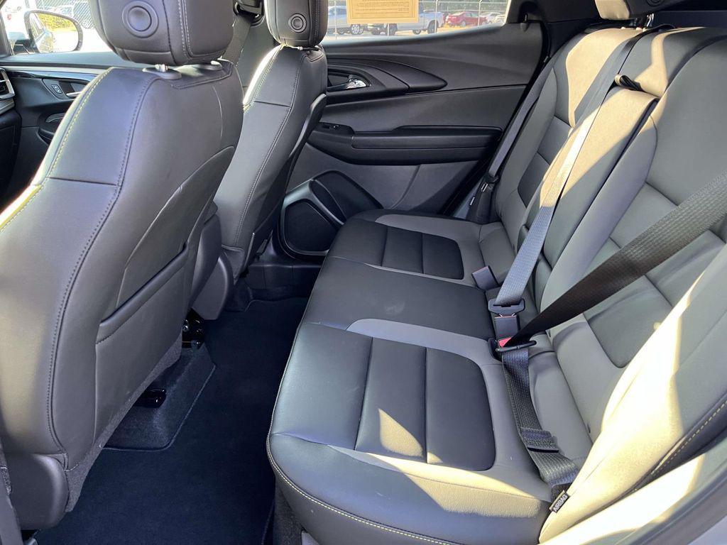 new 2025 Chevrolet TrailBlazer car, priced at $25,186