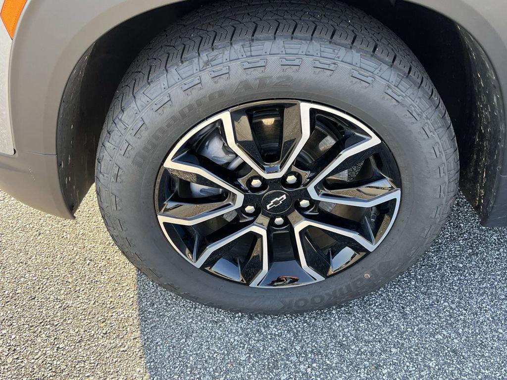 new 2025 Chevrolet TrailBlazer car, priced at $25,186